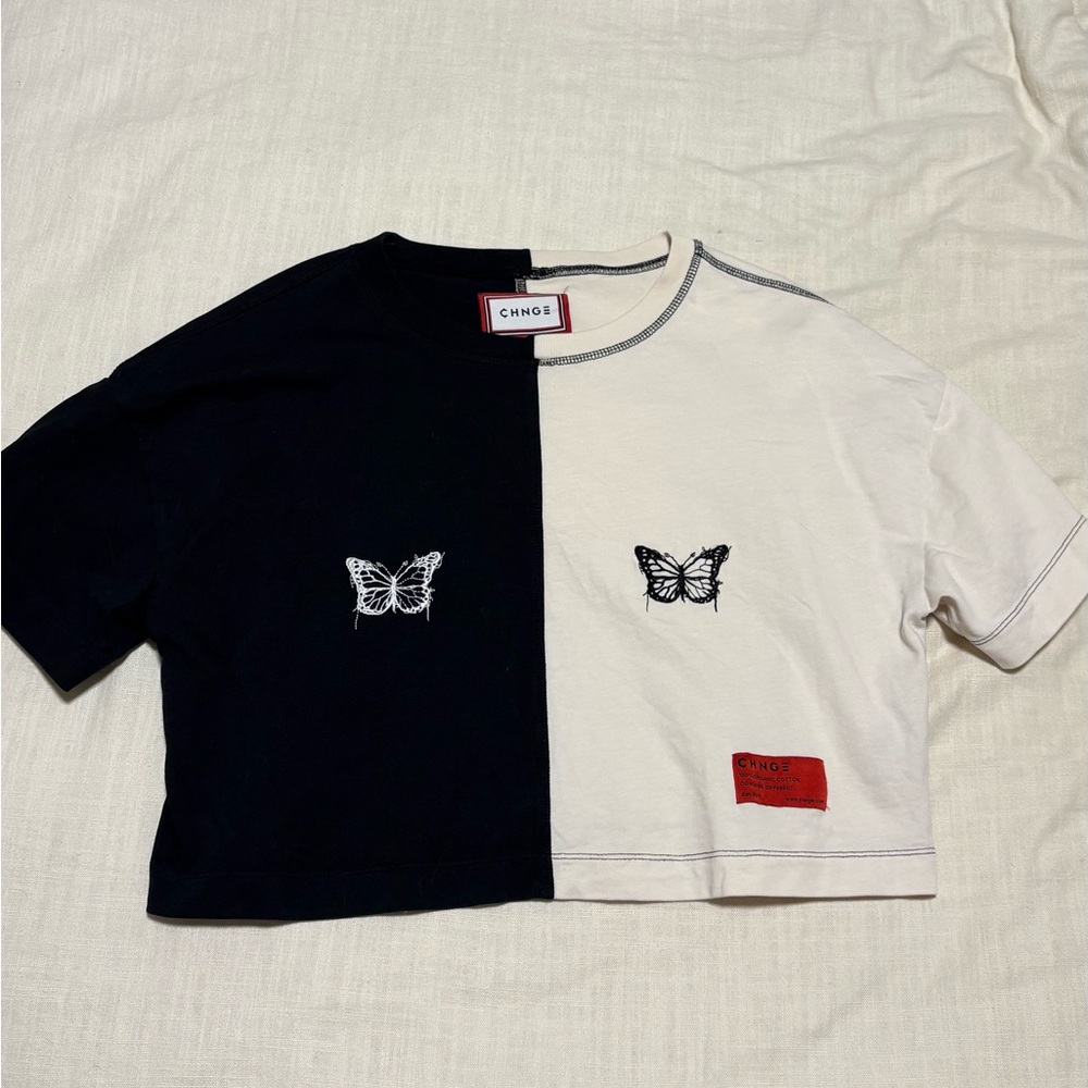 CHNGE Black & White Two-Tone Butterfly Cropped Tee